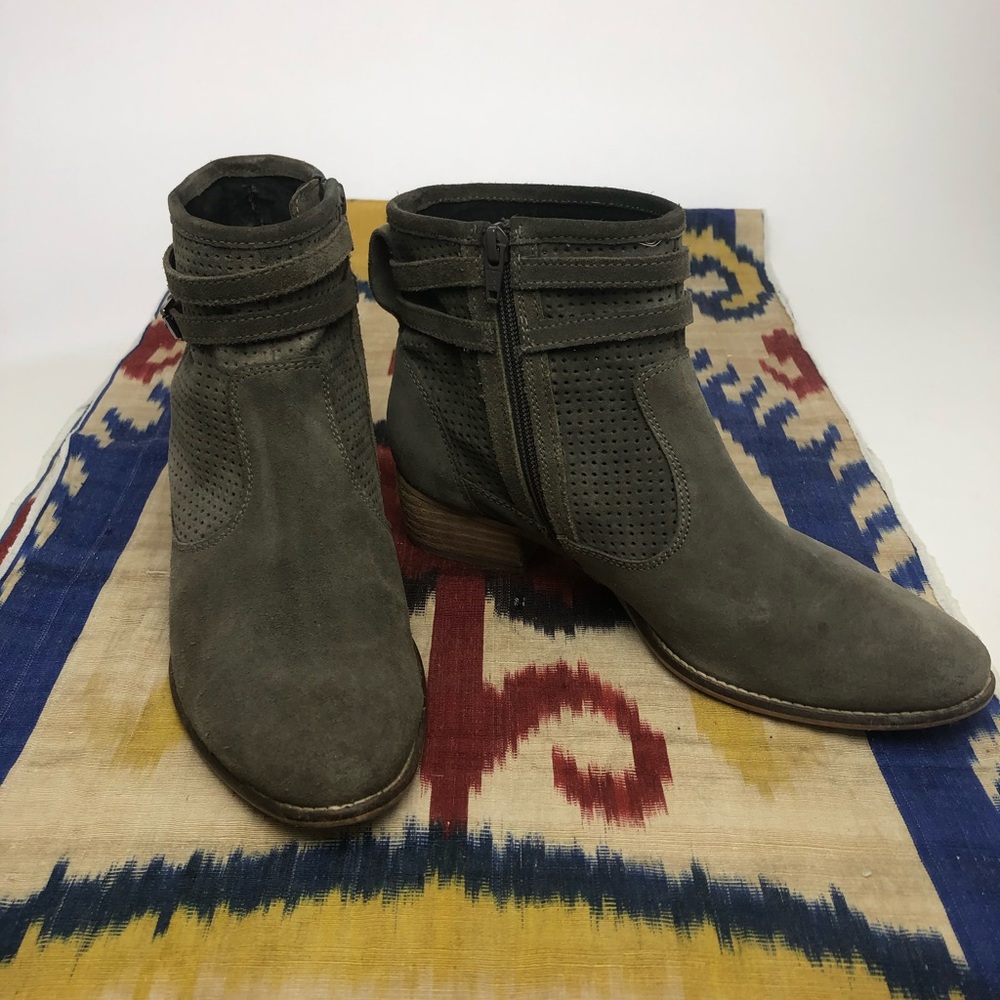 Seychelles Ankle Booties
